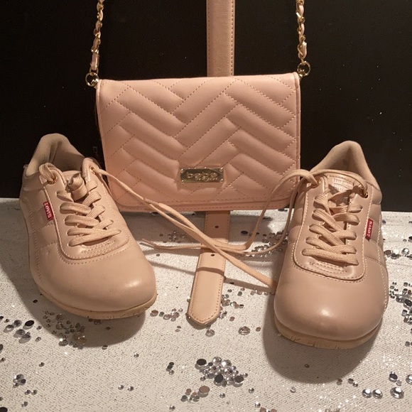 Pretty in pink soft leather bundle - Picture 6 of 8